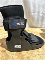 United Ortho adult fracture boot sz med