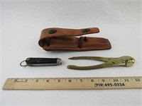 Vintage Crimper Cap m2 by Sargent w/knife & Case