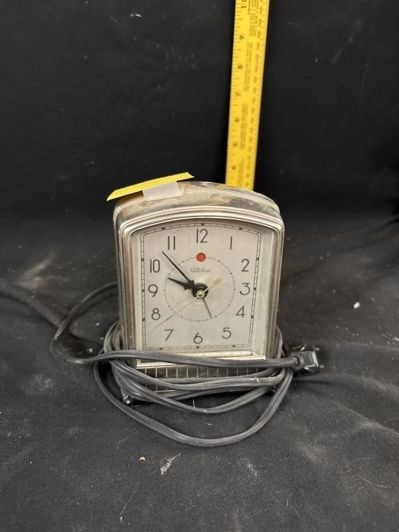 telechron vintage mini clock