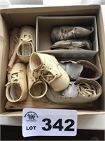 VINTAGE BABY SHOES