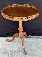 VTG John Widdicomb style mahogany tea table