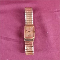 Vintage Bulova Watch - missing crystal