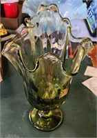 FENTON Green Thumbprint Handkerchief  Vase