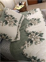 Vintage Comforter & Pillow Sham