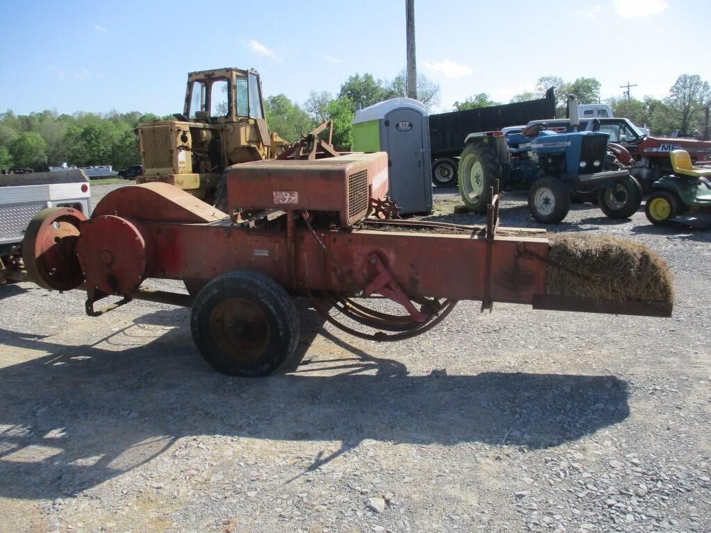 470-MASSEY FERGUSON SQUARE HAY BALER #3