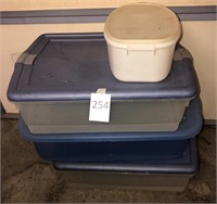 Plastic Totes/Containers