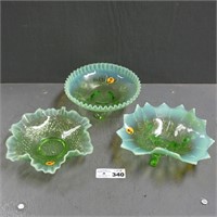 Green Opalescent Ruffle Edge Glass Bowl