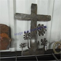 Tin cut-out cross