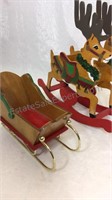 Wooden sleigh and wooden mini reindeer decor