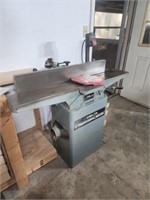 Delta  6" professional jointer works.