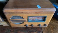 Vintage - Airline table radio - 1939 Montgomery