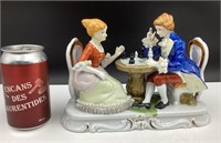 *Figurine joueurs d'échecs en porcelaine