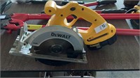 DeWalt cordless circular saw
