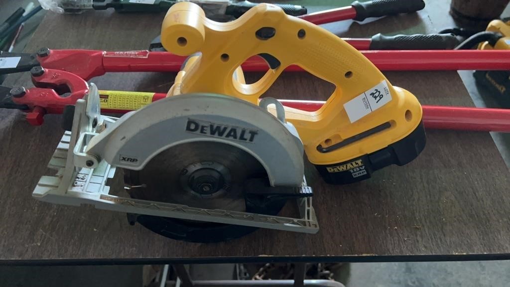 DeWalt cordless circular saw