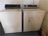 Whirlpool Heavy Duty Washer & Dryer