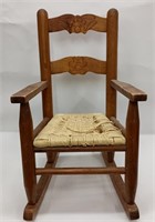 CHILDS ROCKING CHAIR (SEAT DAMAGED)