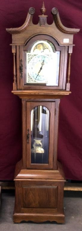 Nice Size Oak Grandfather Clock