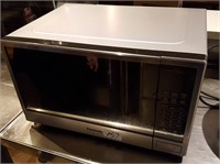 panasonic microwave, very clean, year 2019