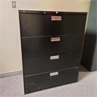 4 Drawer Metal File Cabinet           (H# 2)