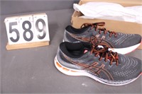 Asics Shoes Size 10.5  Near New