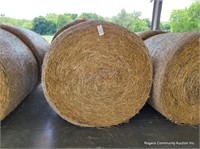 2 Round Bales Wheat Straw