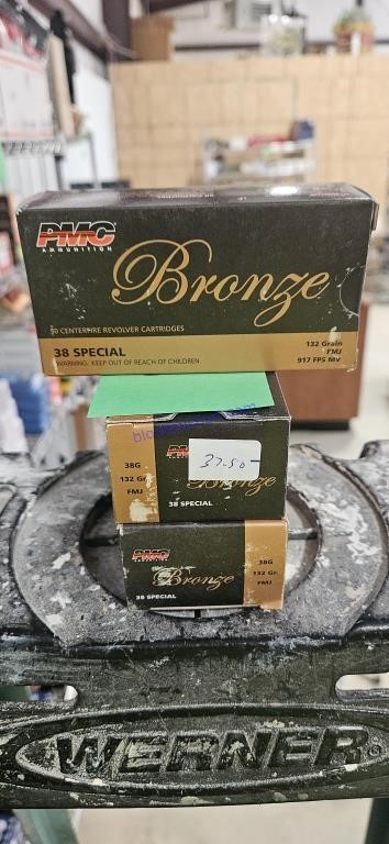 3 Pmc bronze
38 special 132 grain 
ONE MONEY