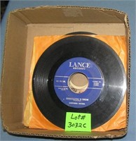 Mixed group of vintage 45 RPM records