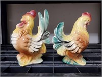 Rooster statues (2)