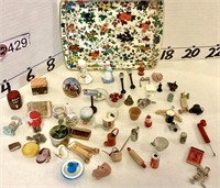 TOYS - MINATURE "KNICK-KNACKS", TRAY