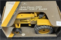 JOHN DEERE MODEL 5010 I 1963 DIE CAST TRACTOR