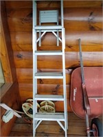 6 Ft. Aluminum Ladder