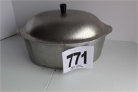 Cast Aluminum Stewer w/Lid (U249)