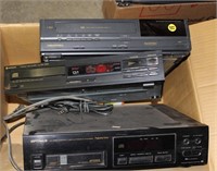 3 vhs tape players