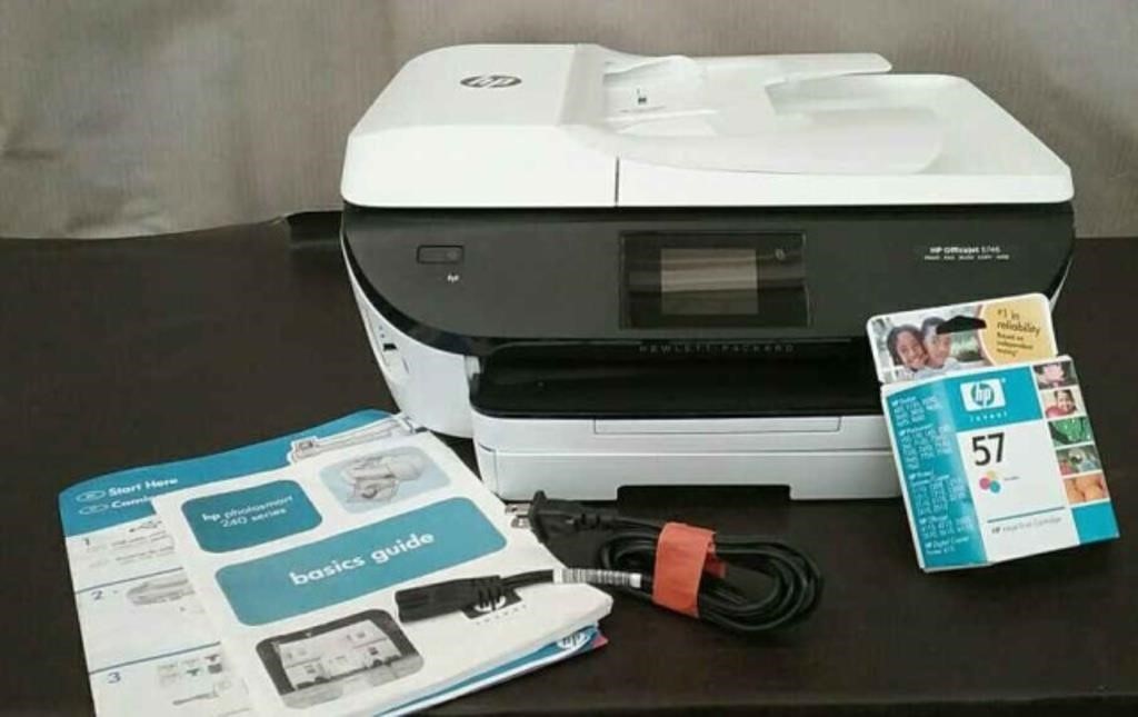 HP Officejet 5746, Powers On With Ink Cartridge
