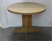 Round Pedestal Table (no leaf)