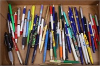 LARGE LOT OF ADVERTISING PENS - QUAKER STATE, CASE