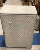 Vintage wicker style laundry hamper with hinged