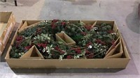 Extra large 60 inch pre-lit holiday wreath with