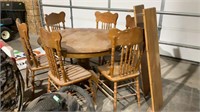 Vintage 46” pedestal table w/ 6 chairs, 2/12”