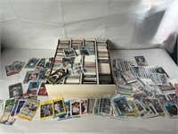 APPROX 3,000  ASSORTED BASEBALL CARDS