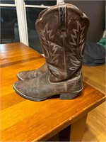 (Private) ARIAT HERITAGE BOOTS ladies 9.5