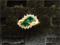 1990's Sz. 8.5 Green Cut Stone & Rhinestone Ring