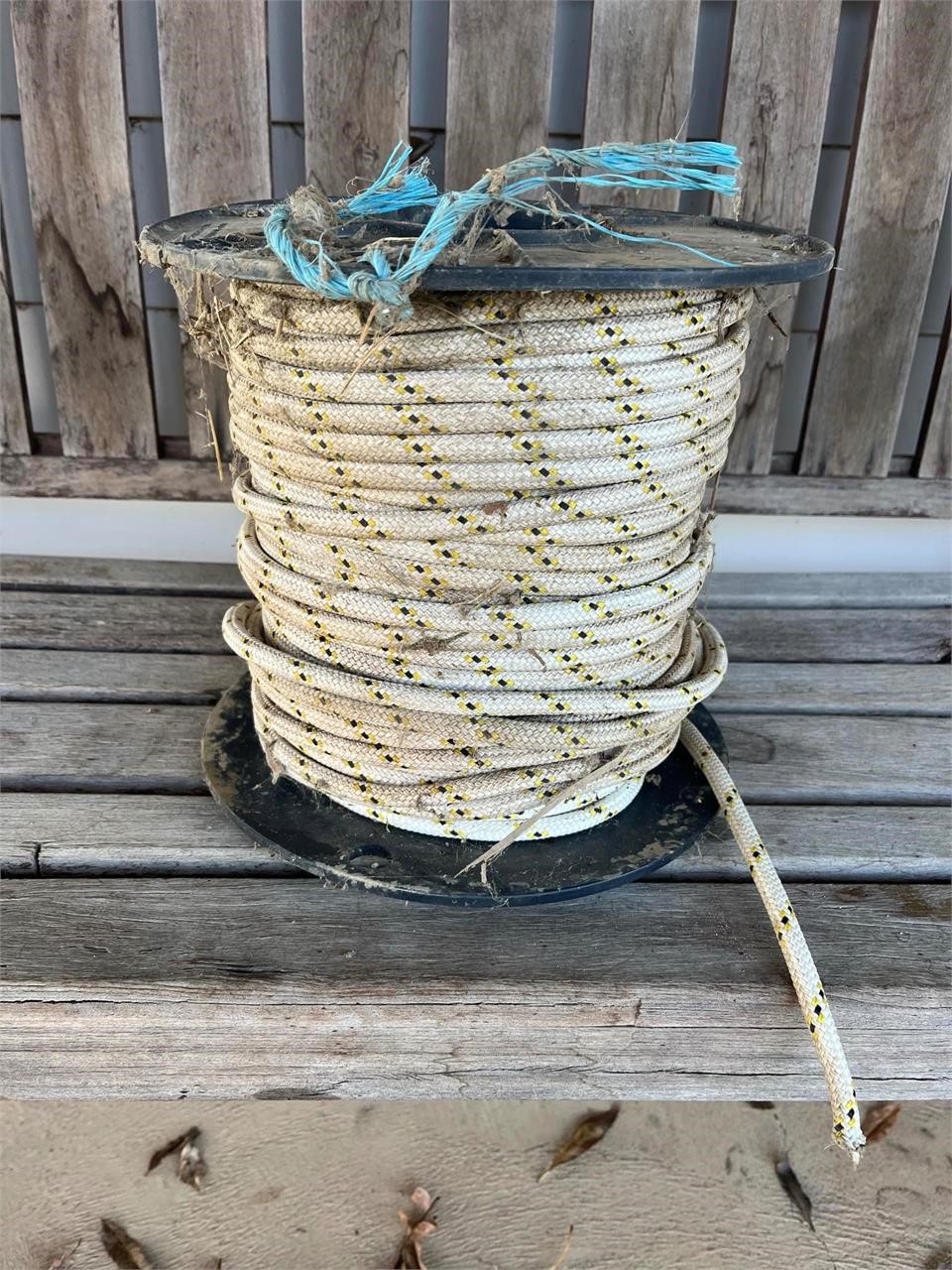 (Private) ROLL OF 10mm ROPE
