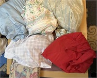 Lot of sheet sets various sizes mostly full/queen