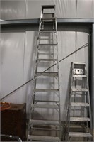 10' ALUMINUM FOLDING LADDER