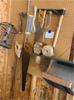 Birdhouses, Beehouse, Feeders, Tools