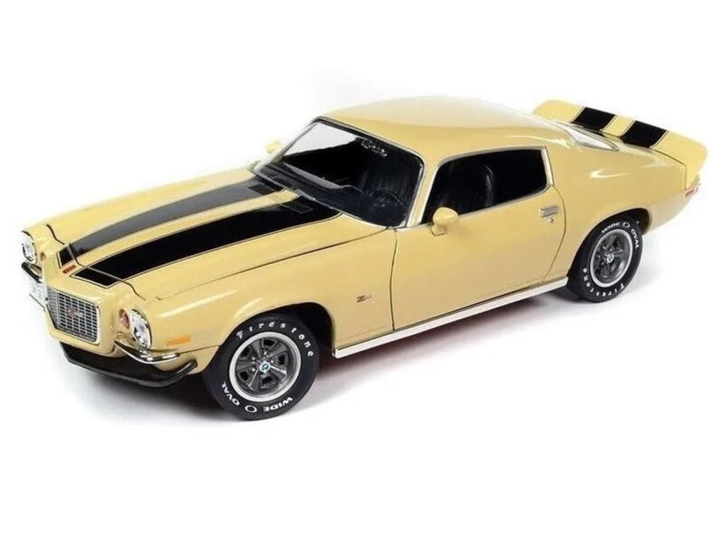 Chevrolet Camaro RS Z/28 1972 - Scale: 1:18