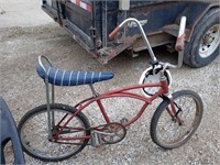 vintage schwinn bike with banana seat