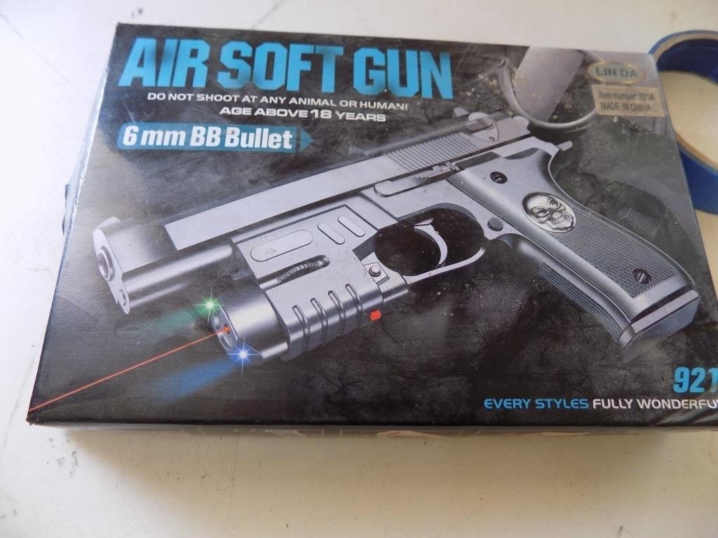 Air Soft BB Gun