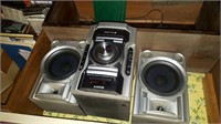 Sony radio and CD player with speakers